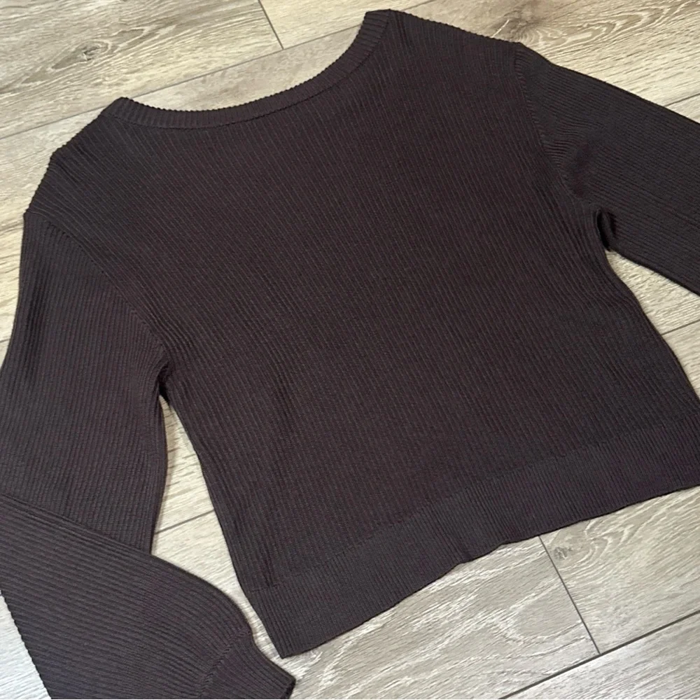 NWOT Lululemon Reversible Crossover Sweater In Espresso - Picture 8 of 16